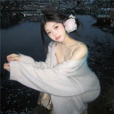 暴雨寒梅